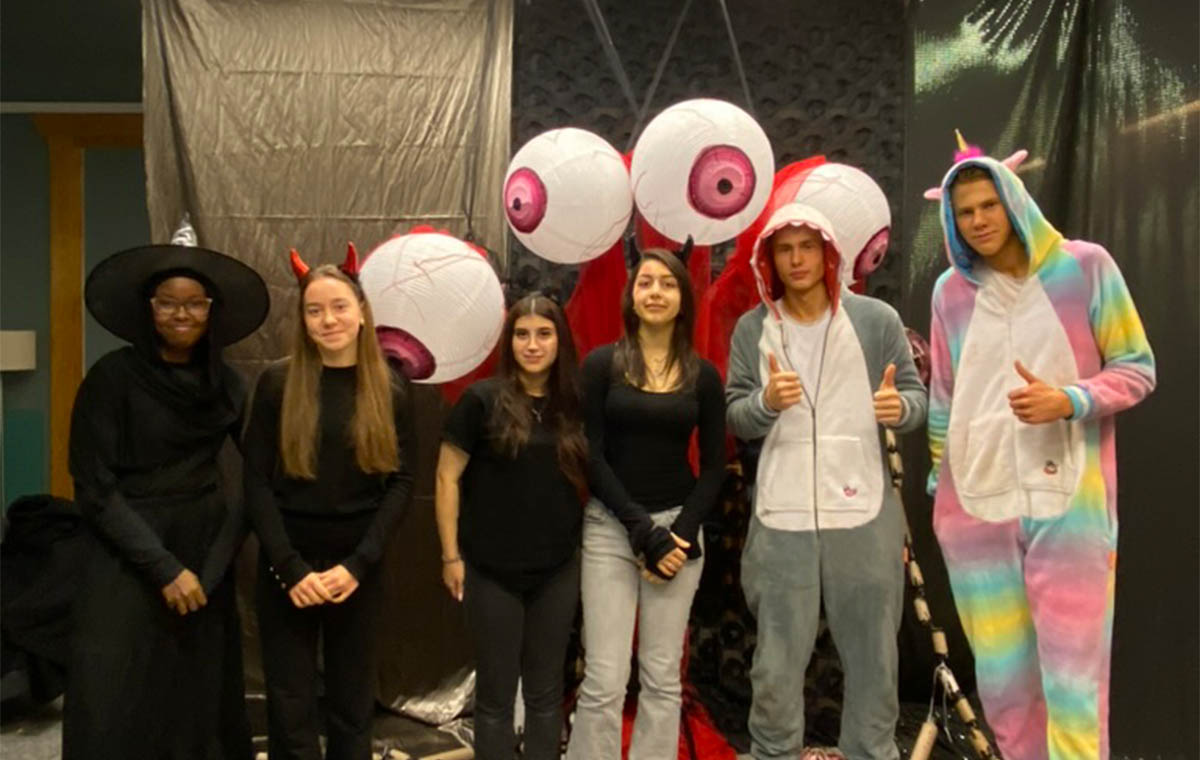 bokstart_0002_3CA7DC37-8564-4916-82C8-FDE18EF66431_1_105_c